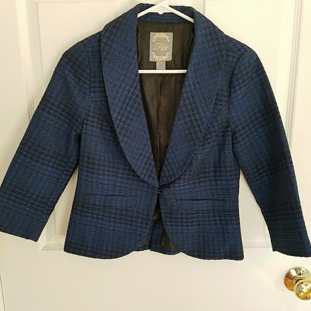 NWOT Blue and black tailored blazer